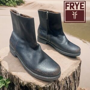 Frye Black and Brown Heeled Boots Timeless Leather Style